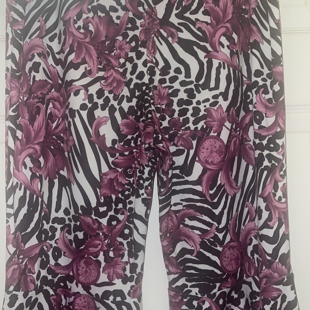 Printed Ruffle Bellbottom Pants - Picture 4 of 6